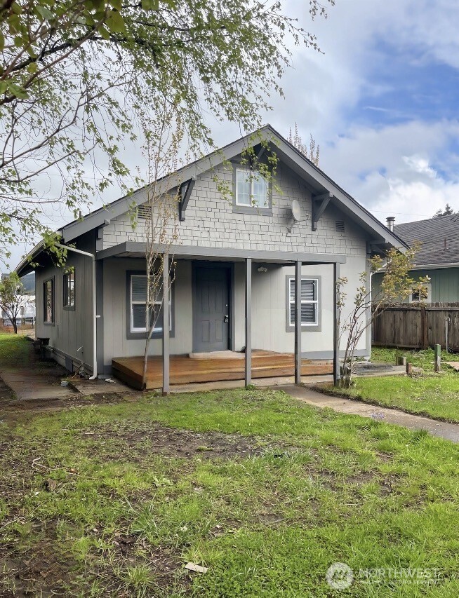 518 California Avenue , South Bend, WA 98586