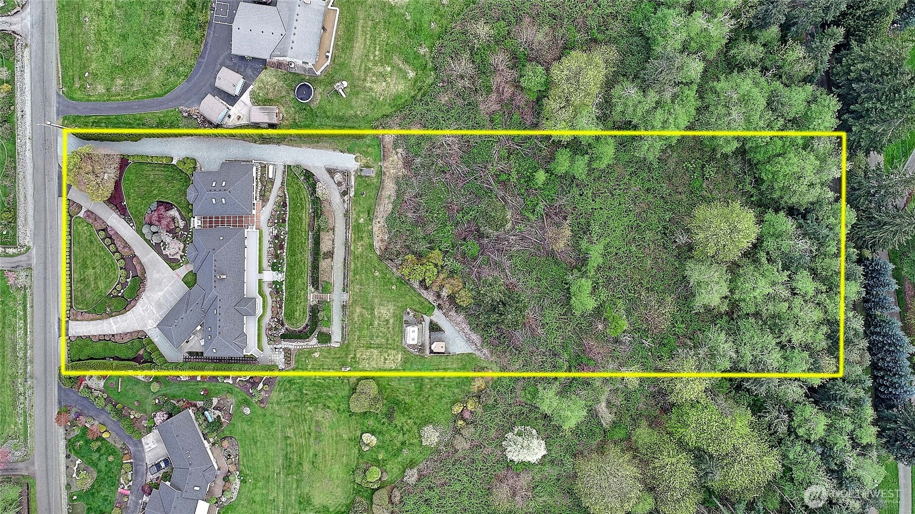 505 Green Island Way , Camano Island, WA 98282-8477