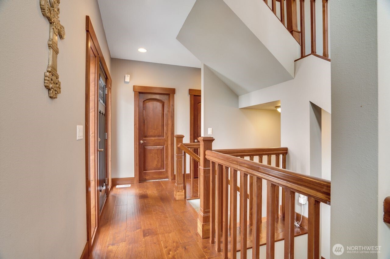 1401 32nd Street Pl SE, Puyallup, WA 98372