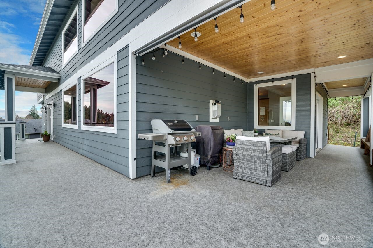 1401 32nd Street Pl SE, Puyallup, WA 98372