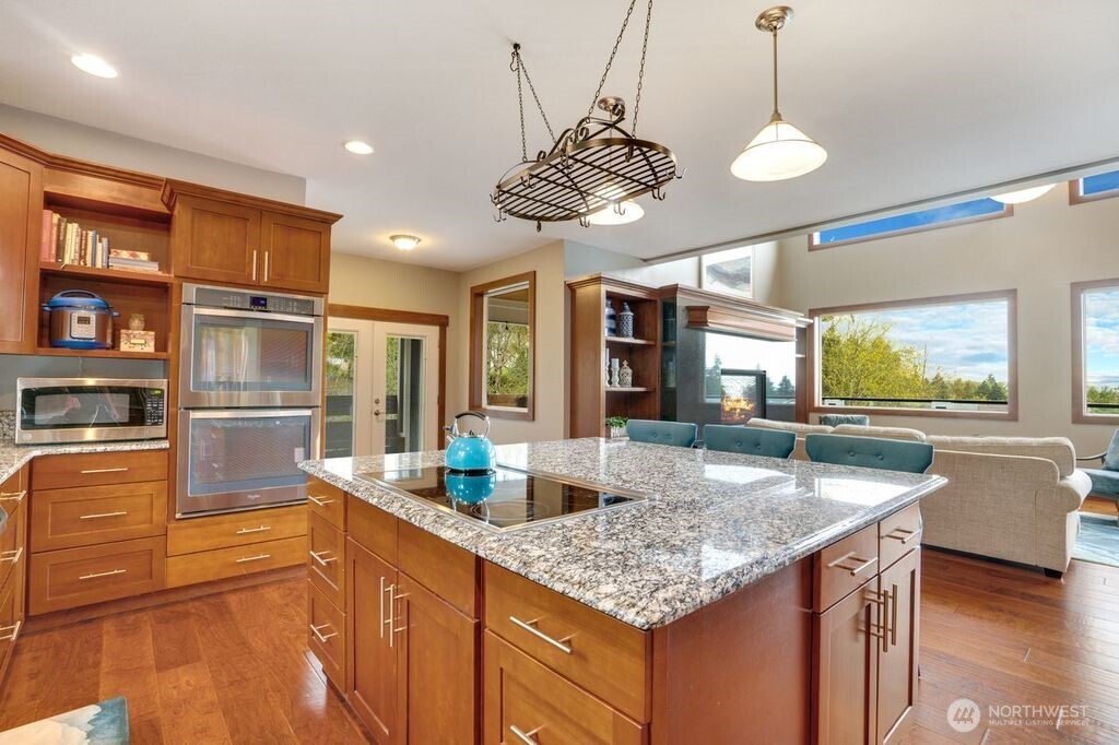 1401 32nd Street Pl SE, Puyallup, WA 98372