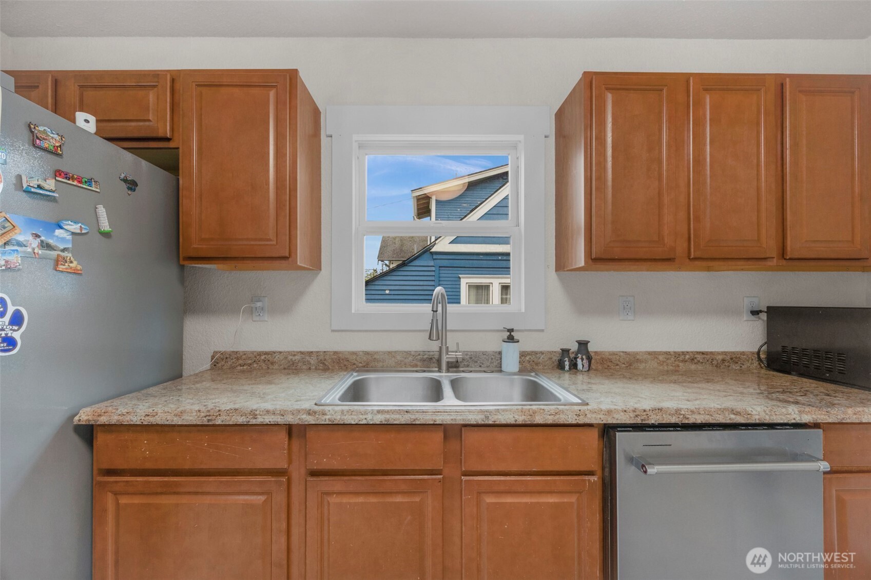 2011 Oakes Avenue , Everett, WA 98201