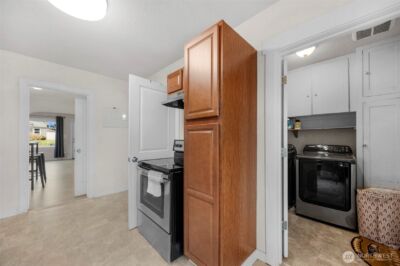 2011 Oakes Avenue , Everett, WA 98201 - Photo 14