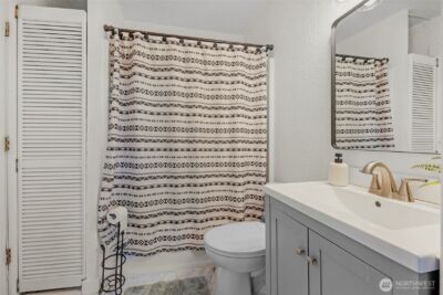 2011 Oakes Avenue , Everett, WA 98201 - Photo 16