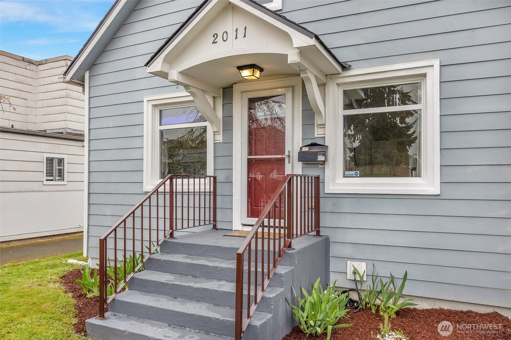 2011 Oakes Avenue , Everett, WA 98201