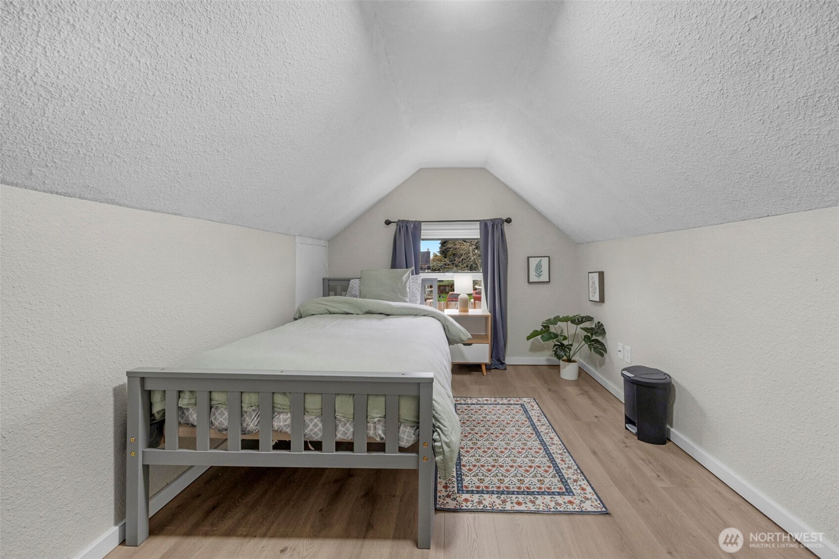 2011 Oakes Avenue , Everett, WA 98201