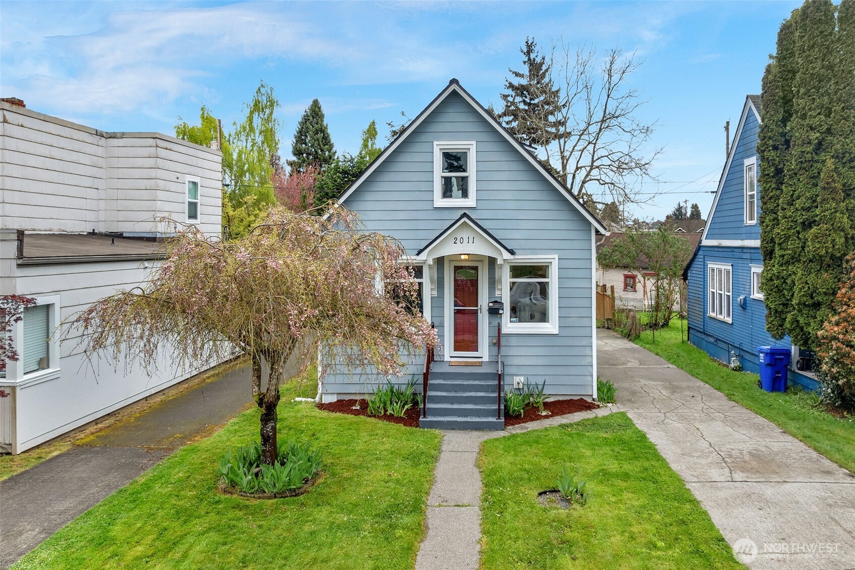 2011 Oakes Avenue , Everett, WA 98201