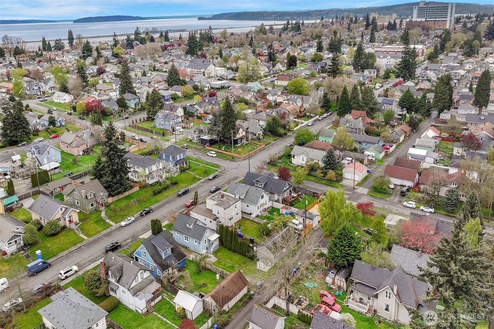 2011 Oakes Avenue , Everett, WA 98201