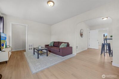 2011 Oakes Avenue , Everett, WA 98201 - Photo 4