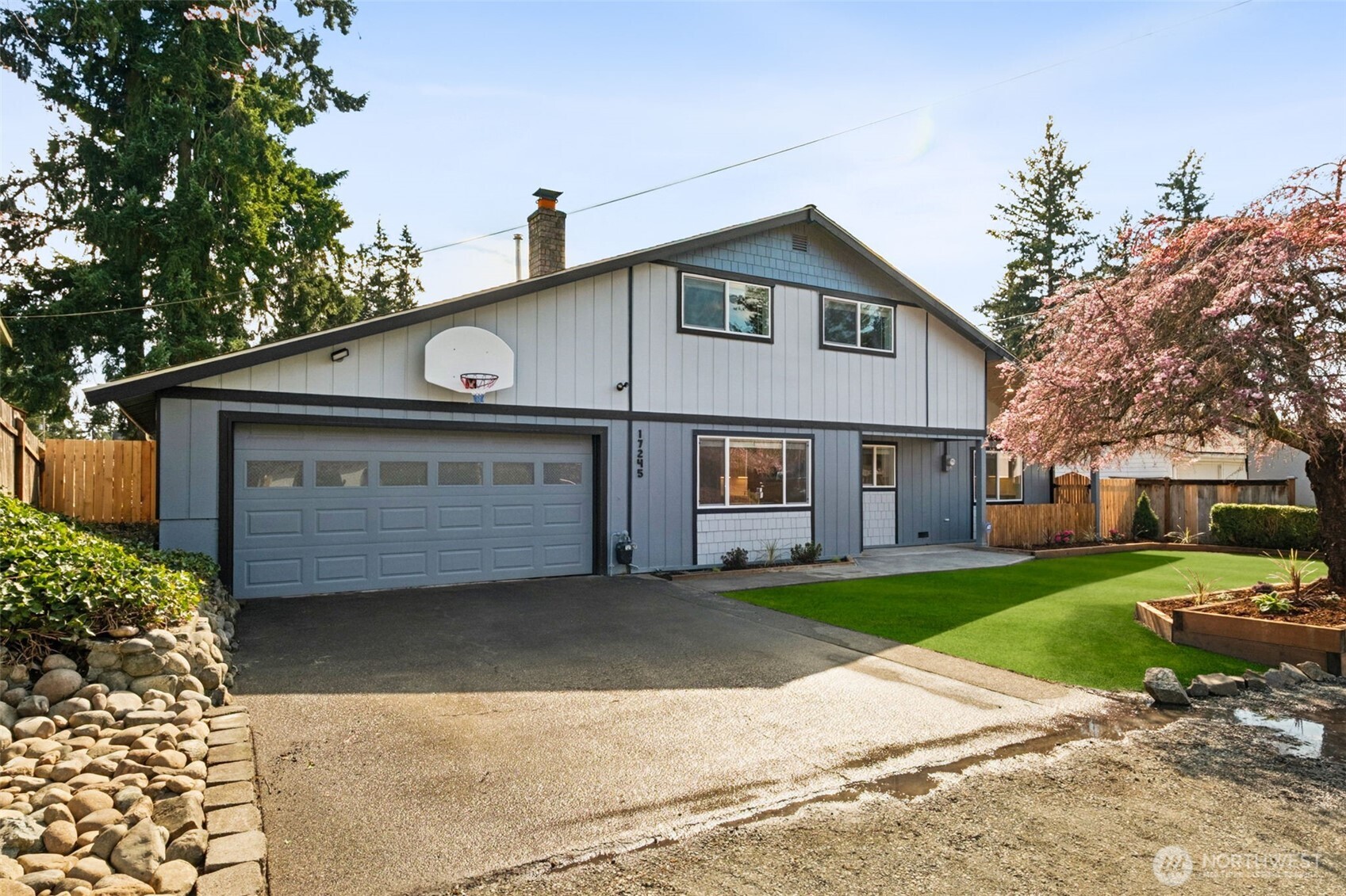 17245 SE 262nd Street , Covington, WA 98042