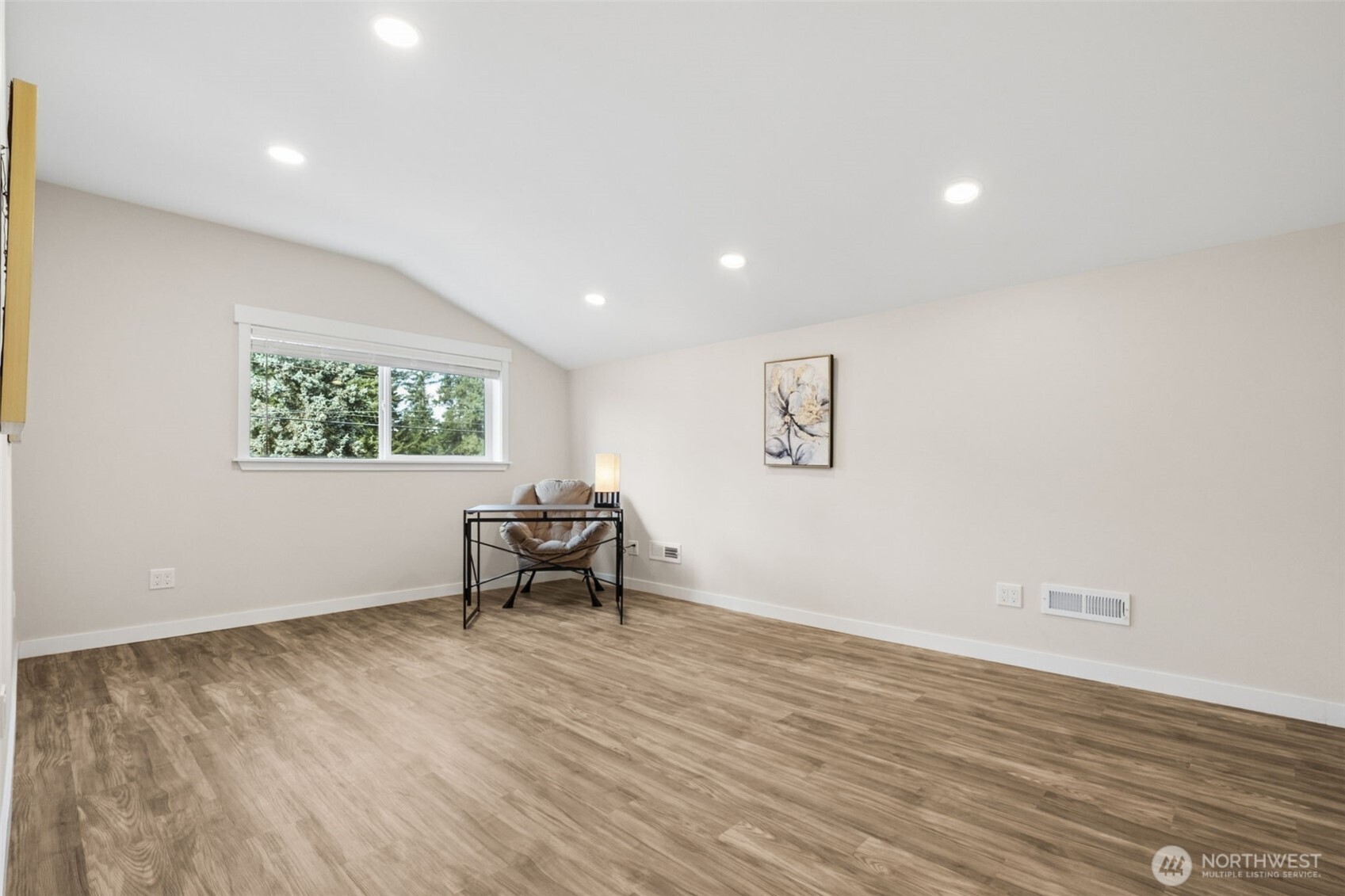 17245 SE 262nd Street , Covington, WA 98042