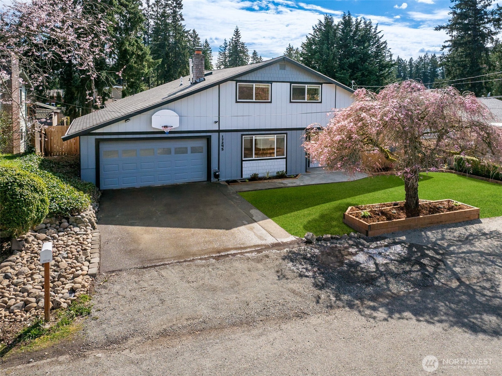 17245 SE 262nd Street , Covington, WA 98042