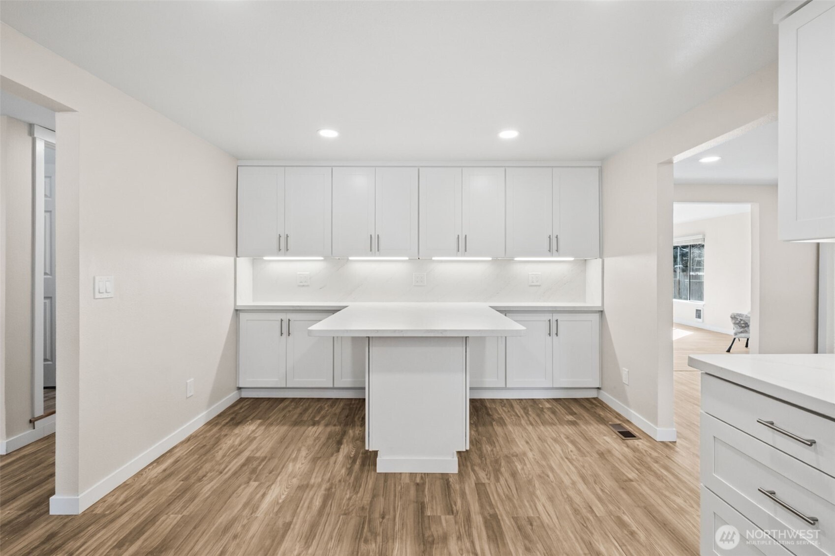 17245 SE 262nd Street , Covington, WA 98042