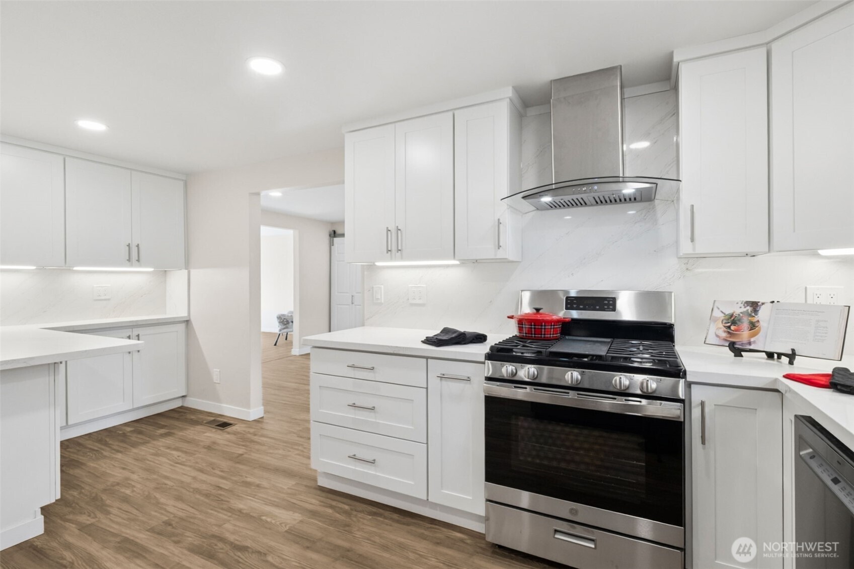 17245 SE 262nd Street , Covington, WA 98042