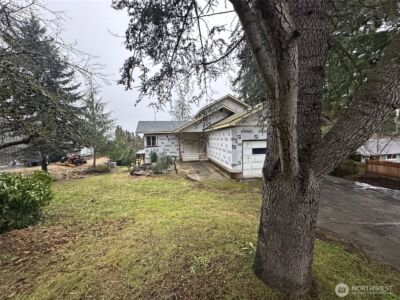 709 15th Avenue SE, Puyallup, WA 98372 - Photo 2