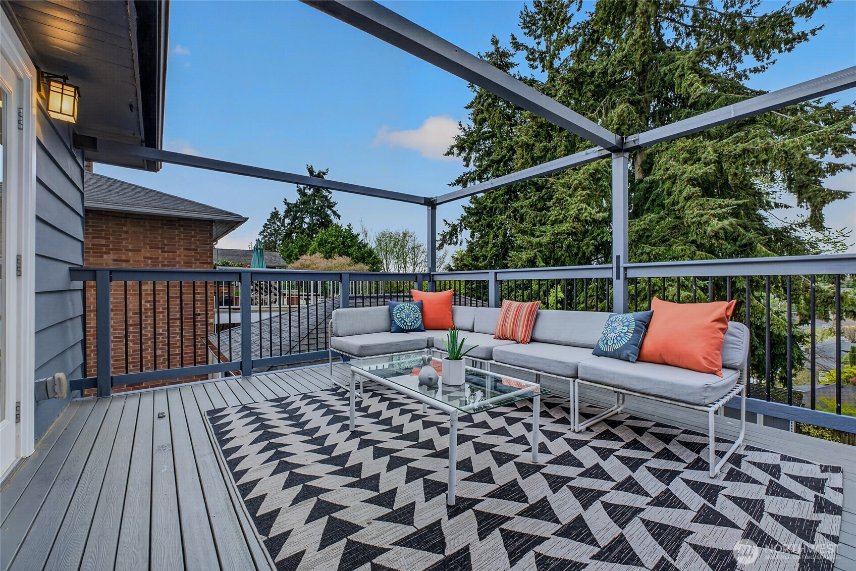 3711 31st Avenue W, Seattle, WA 98199