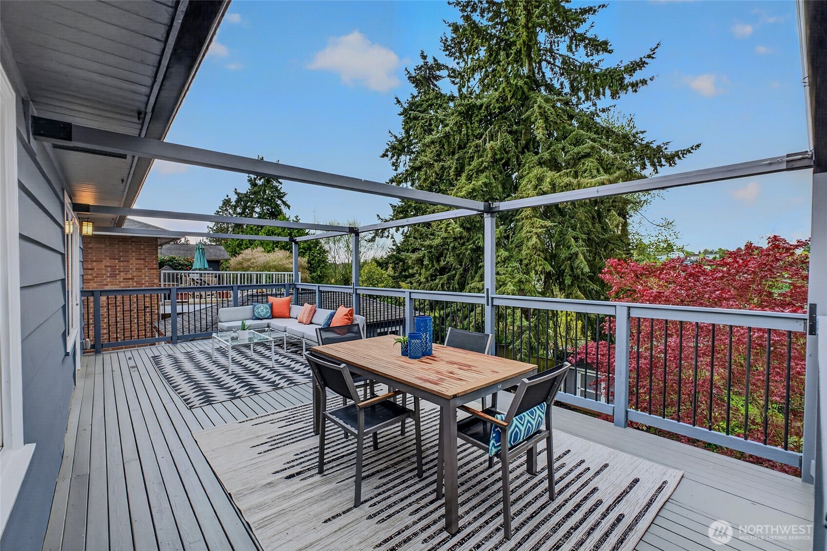 3711 31st Avenue W, Seattle, WA 98199