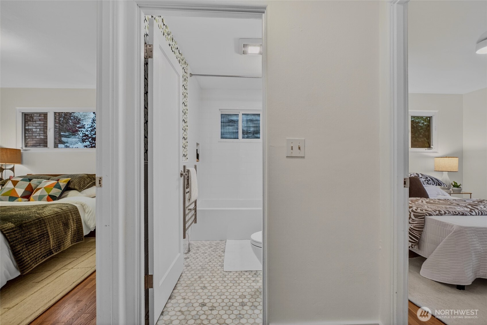 3711 31st Avenue W, Seattle, WA 98199