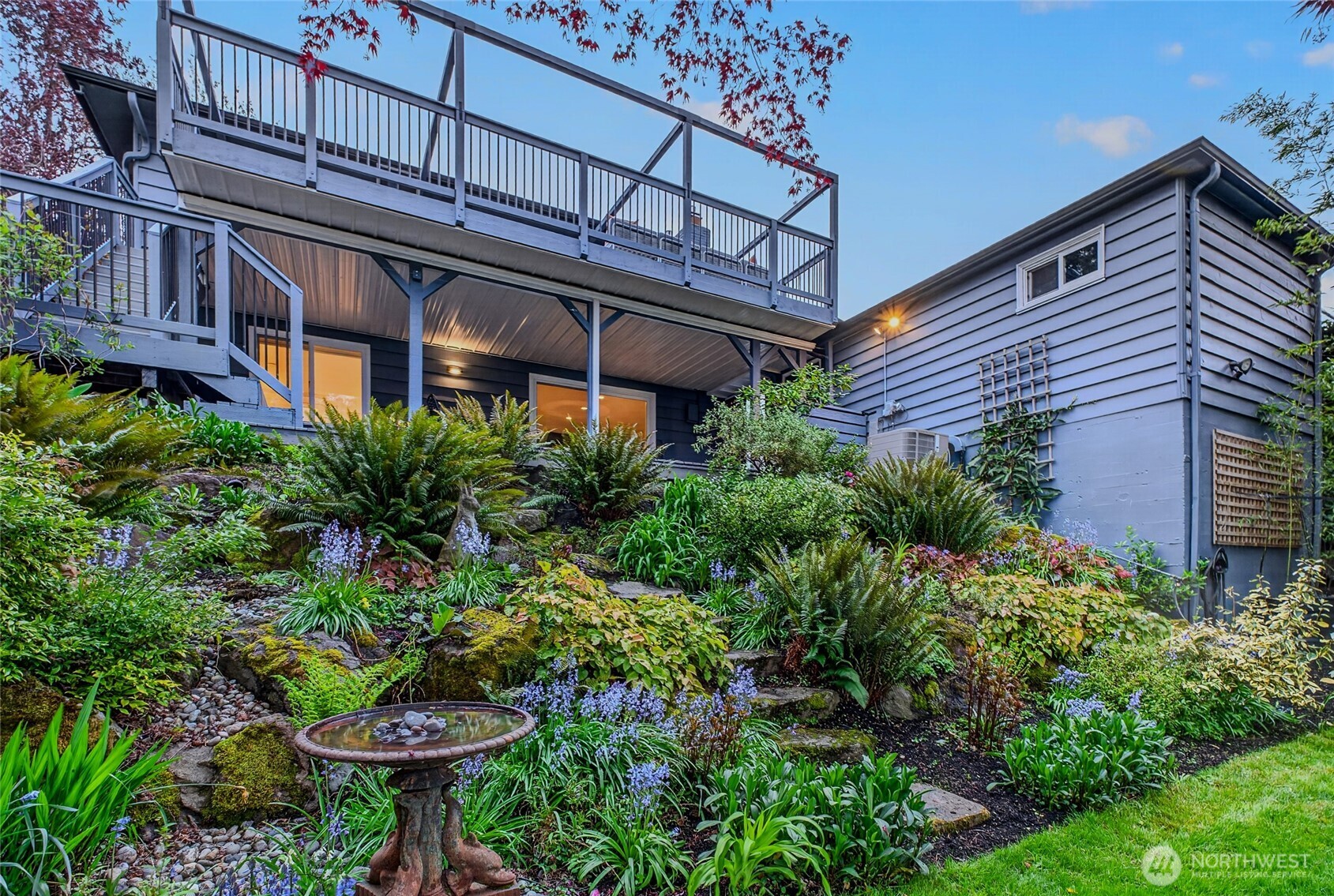 3711 31st Avenue W, Seattle, WA 98199