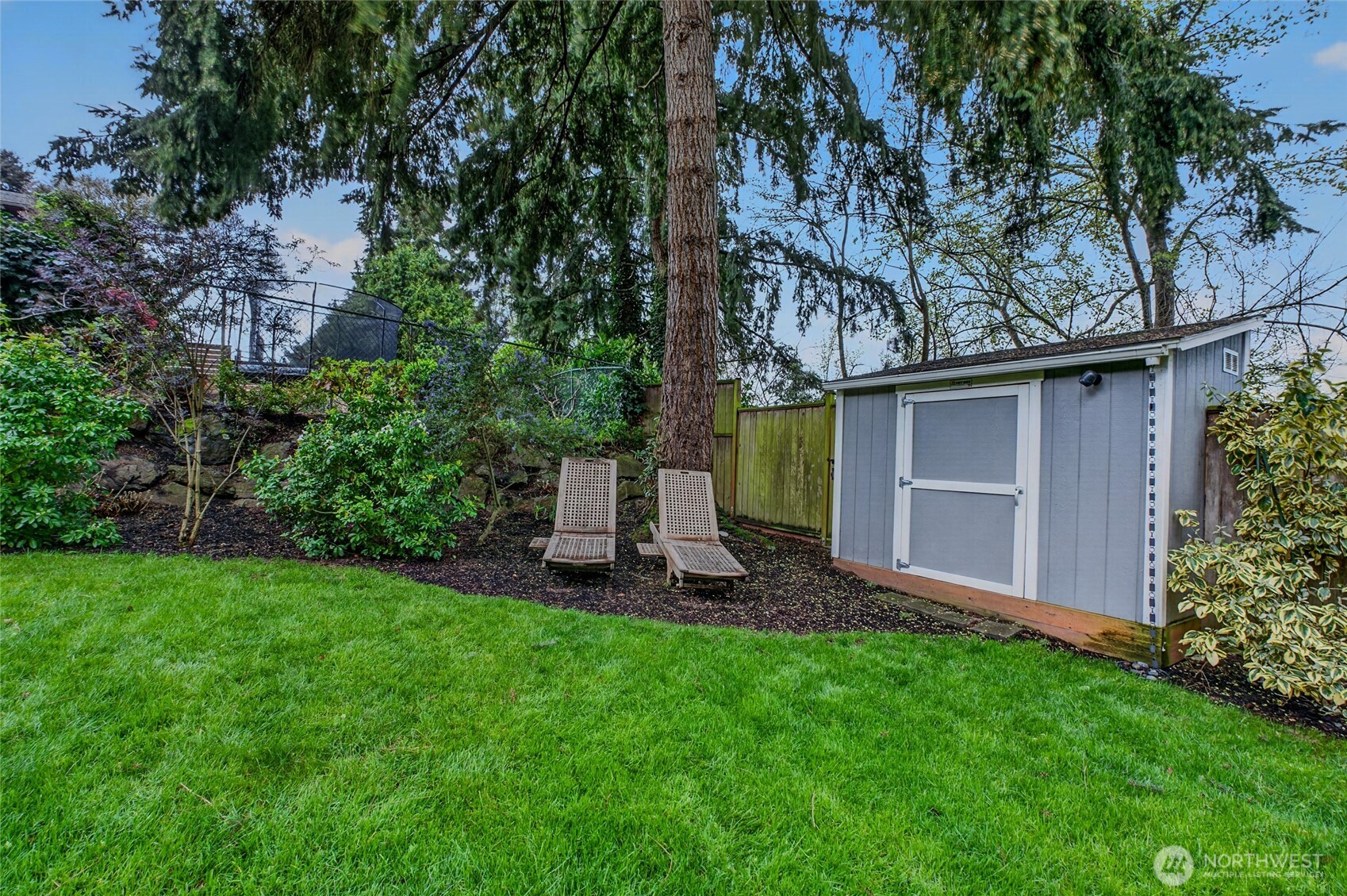 3711 31st Avenue W, Seattle, WA 98199