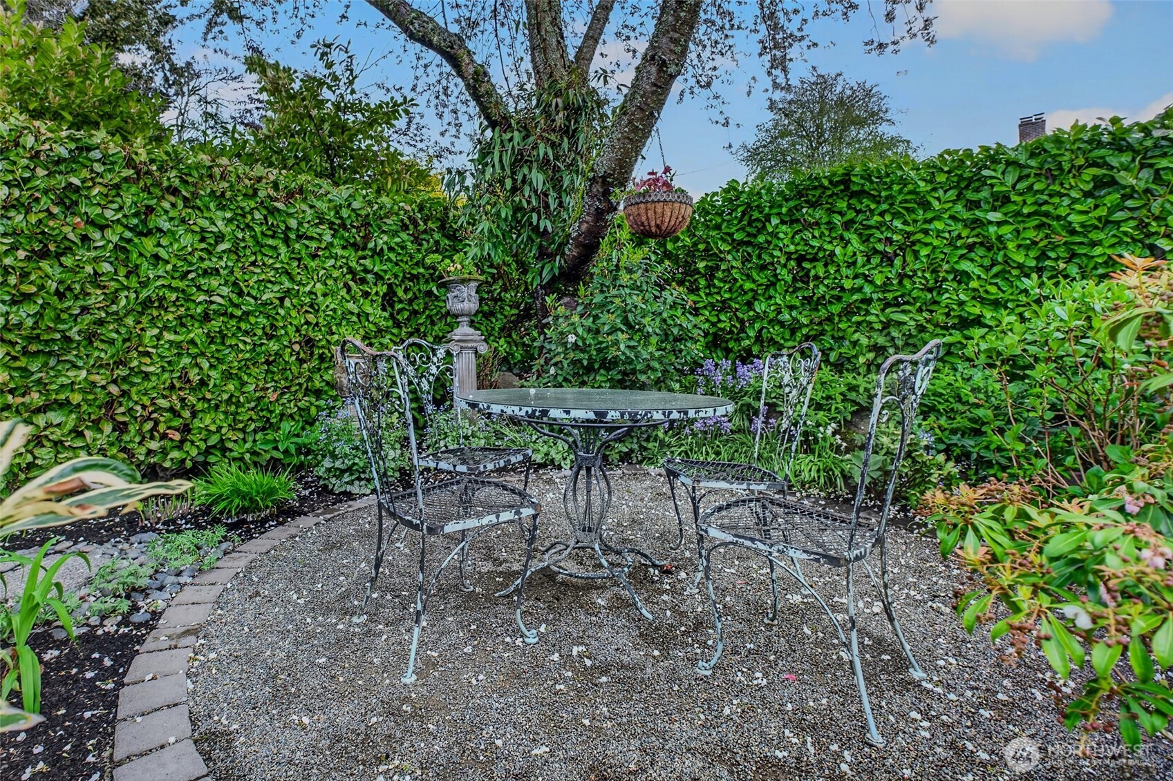 3711 31st Avenue W, Seattle, WA 98199