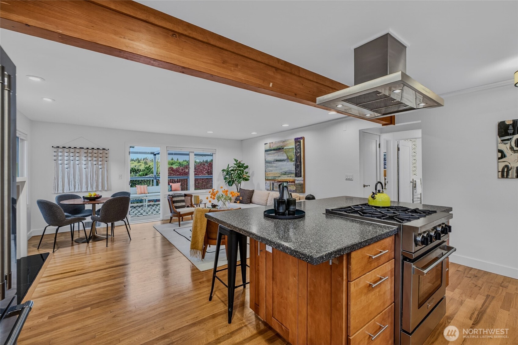 3711 31st Avenue W, Seattle, WA 98199