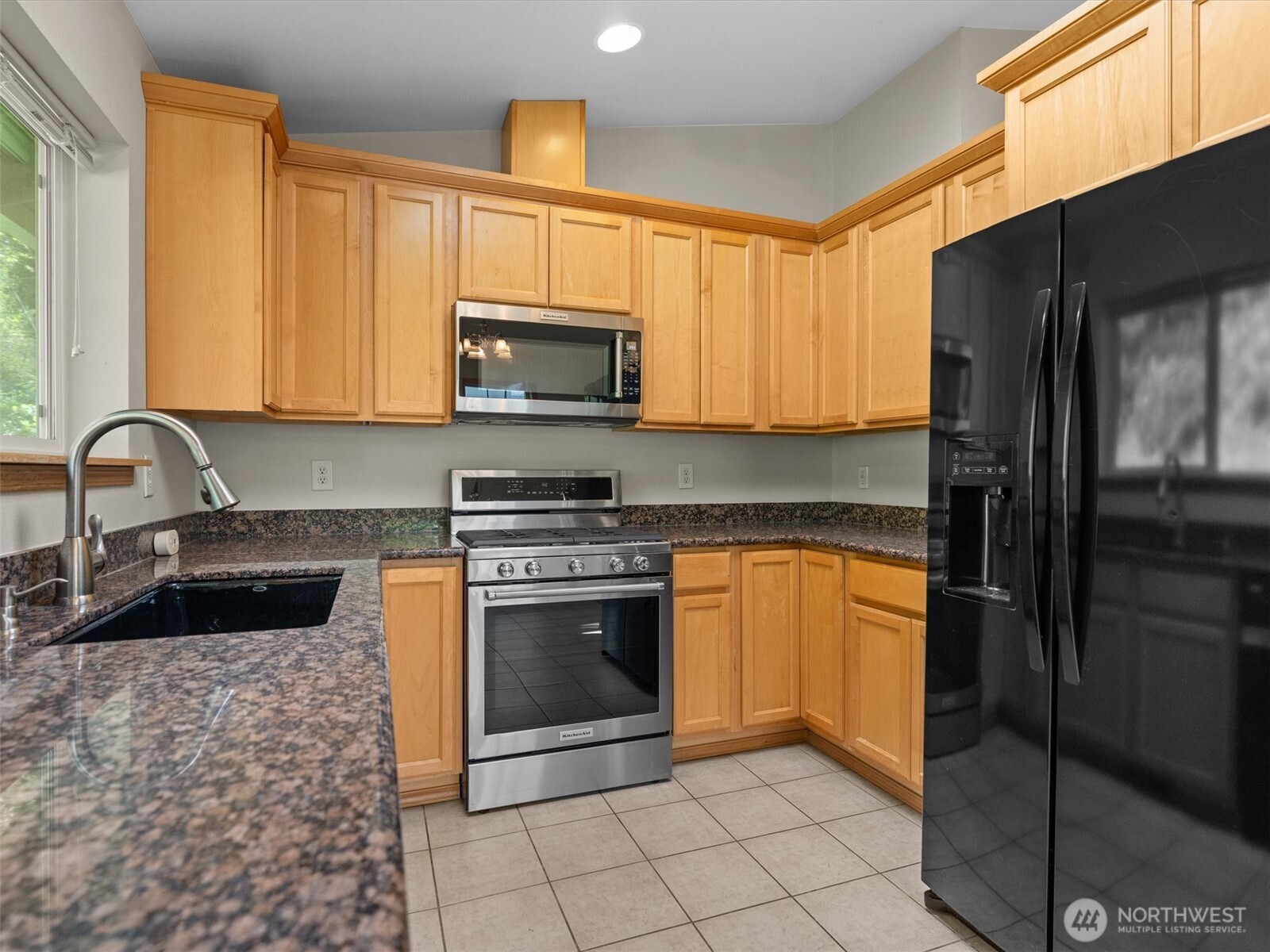 5062 23rd Avenue SW, Seattle, WA 98106