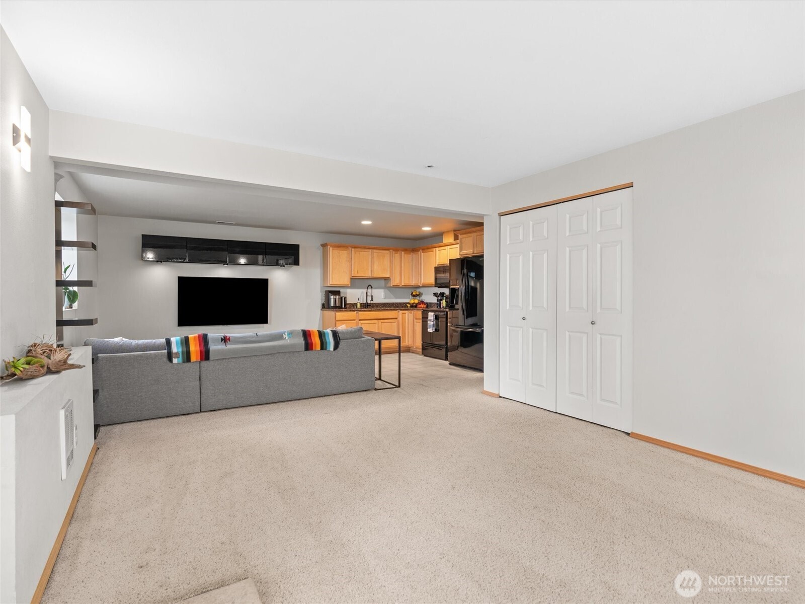 5062 23rd Avenue SW, Seattle, WA 98106