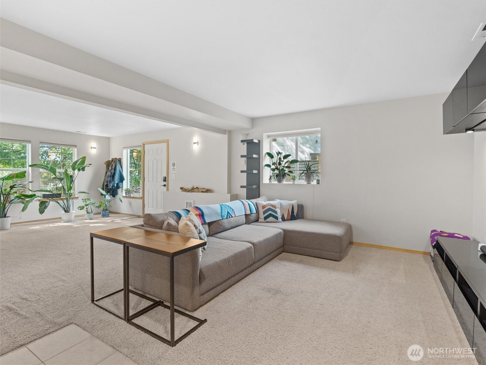 5062 23rd Avenue SW, Seattle, WA 98106
