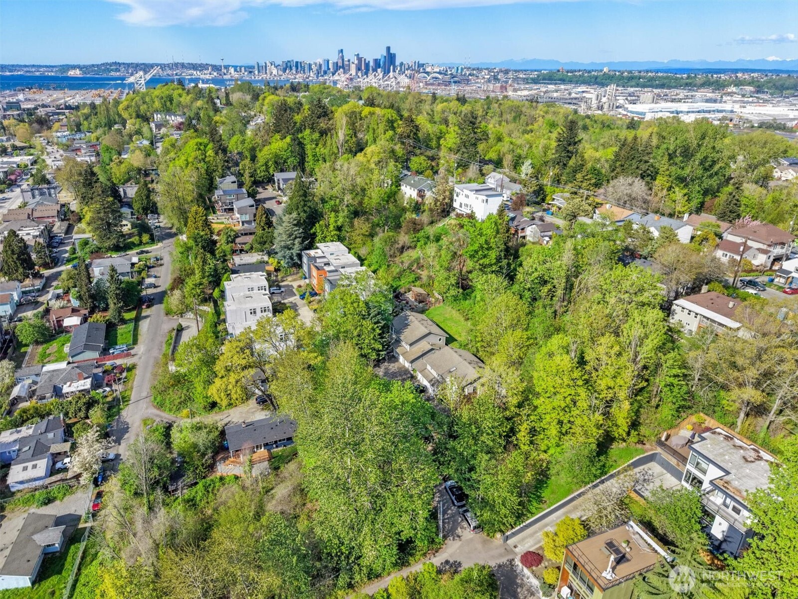5062 23rd Avenue SW, Seattle, WA 98106