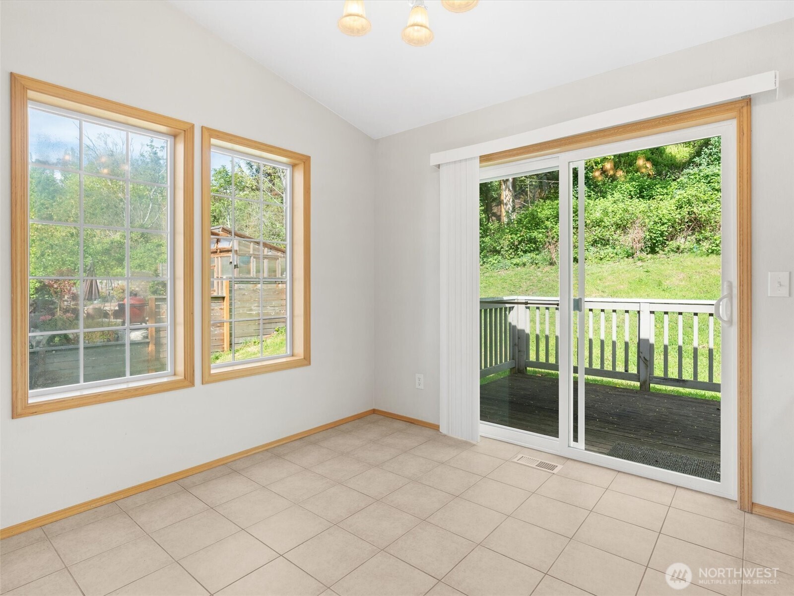 5062 23rd Avenue SW, Seattle, WA 98106