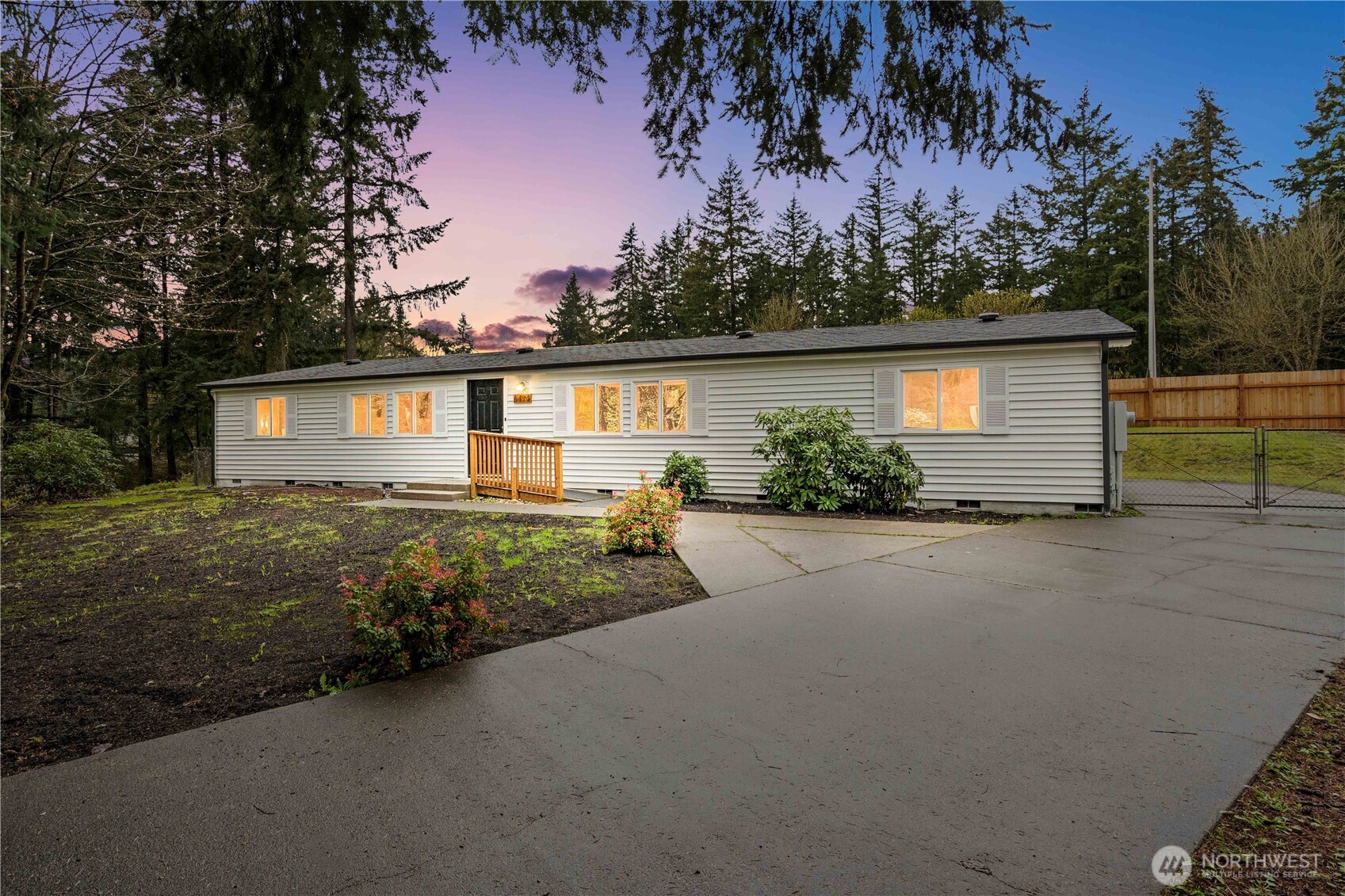 6494 Glen Court SE, Lacey, WA 98503