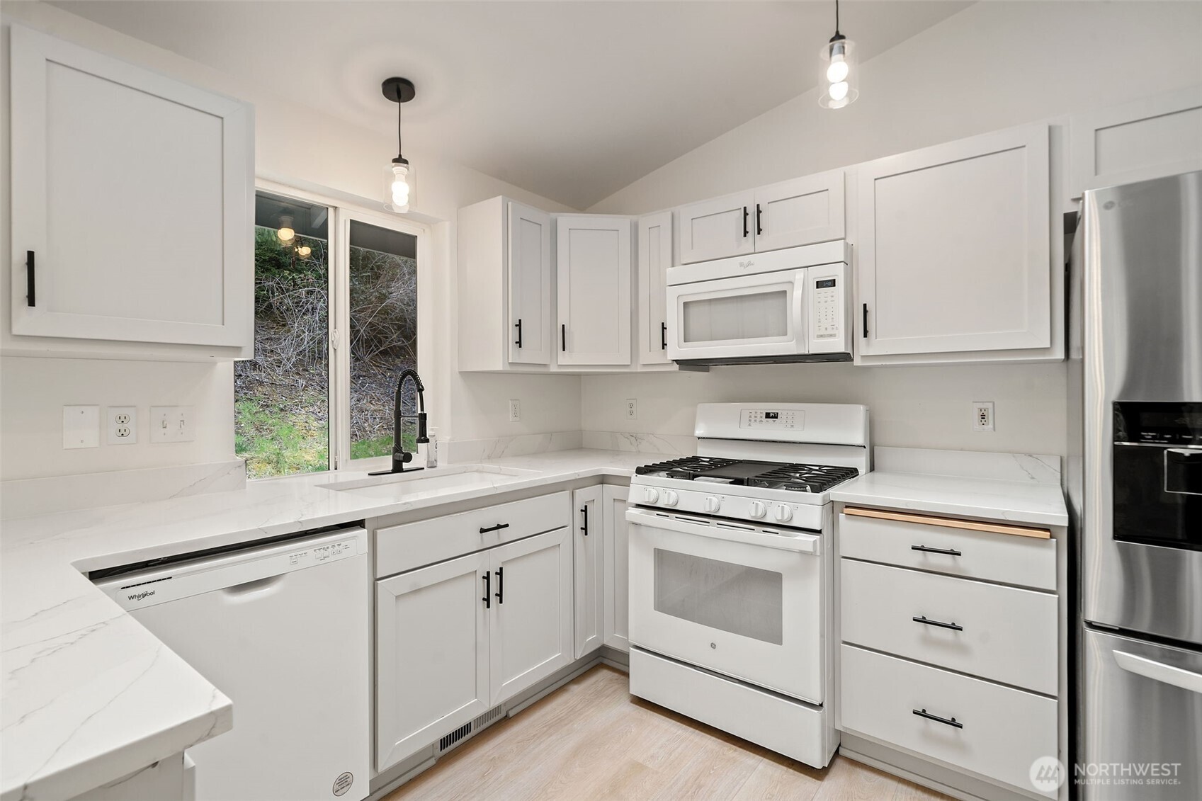 6229 SE Grandridge Drive , Port Orchard, WA 98367