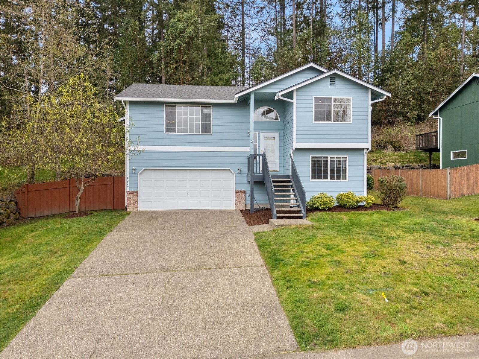 6229 SE Grandridge Drive , Port Orchard, WA 98367
