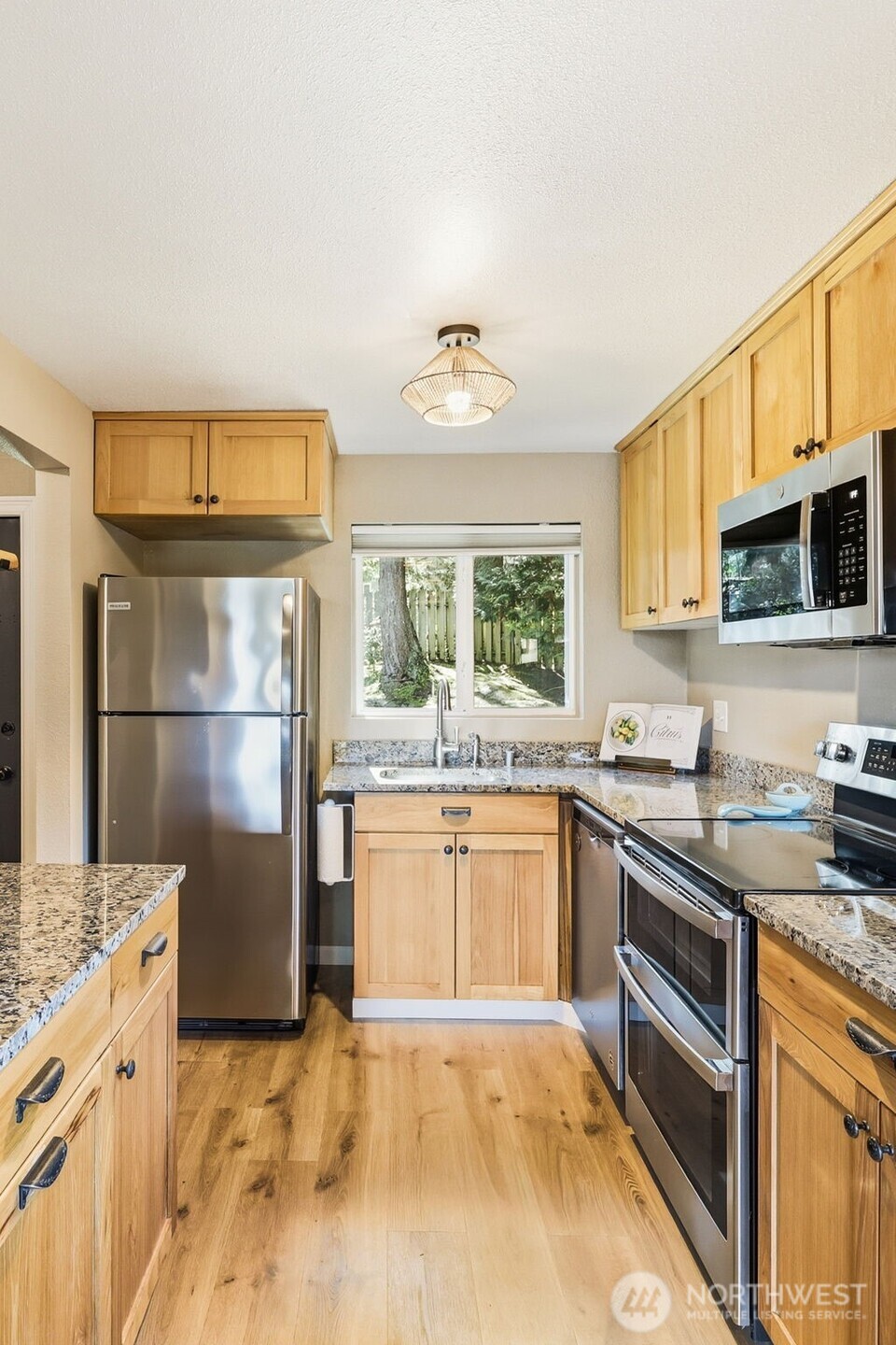 22105 66th Avenue W #1C, Mountlake Terrace, WA 98043