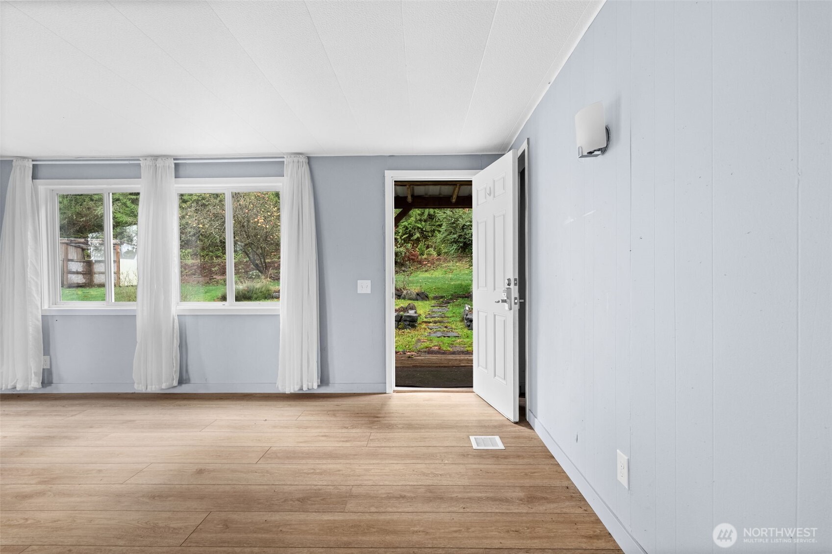 18818 Slough Lane SE, Yelm, WA 98597-9077