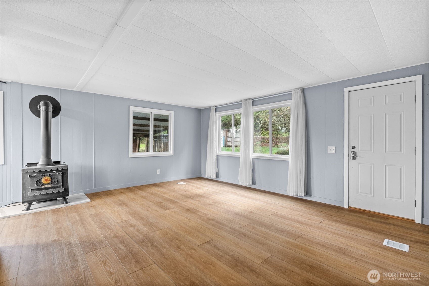 18818 Slough Lane SE, Yelm, WA 98597-9077