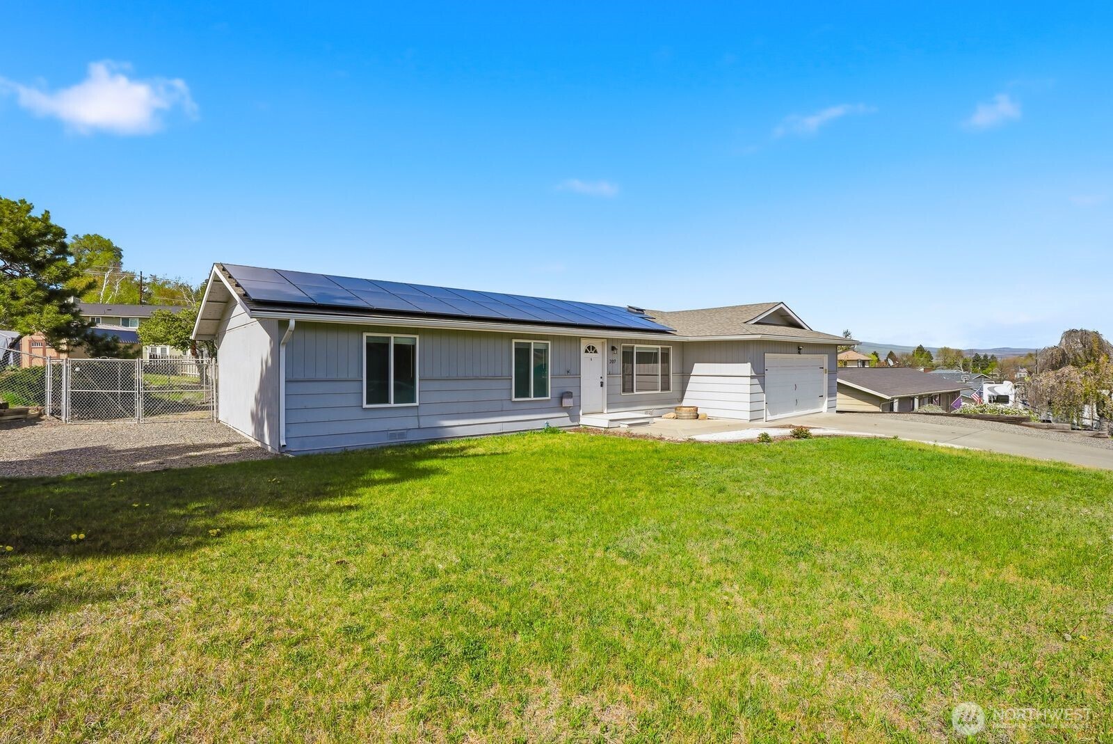 207 Palmer Drive , Selah, WA 98942-9414