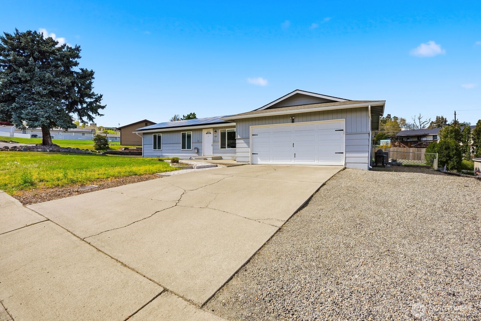 207 Palmer Drive , Selah, WA 98942-9414
