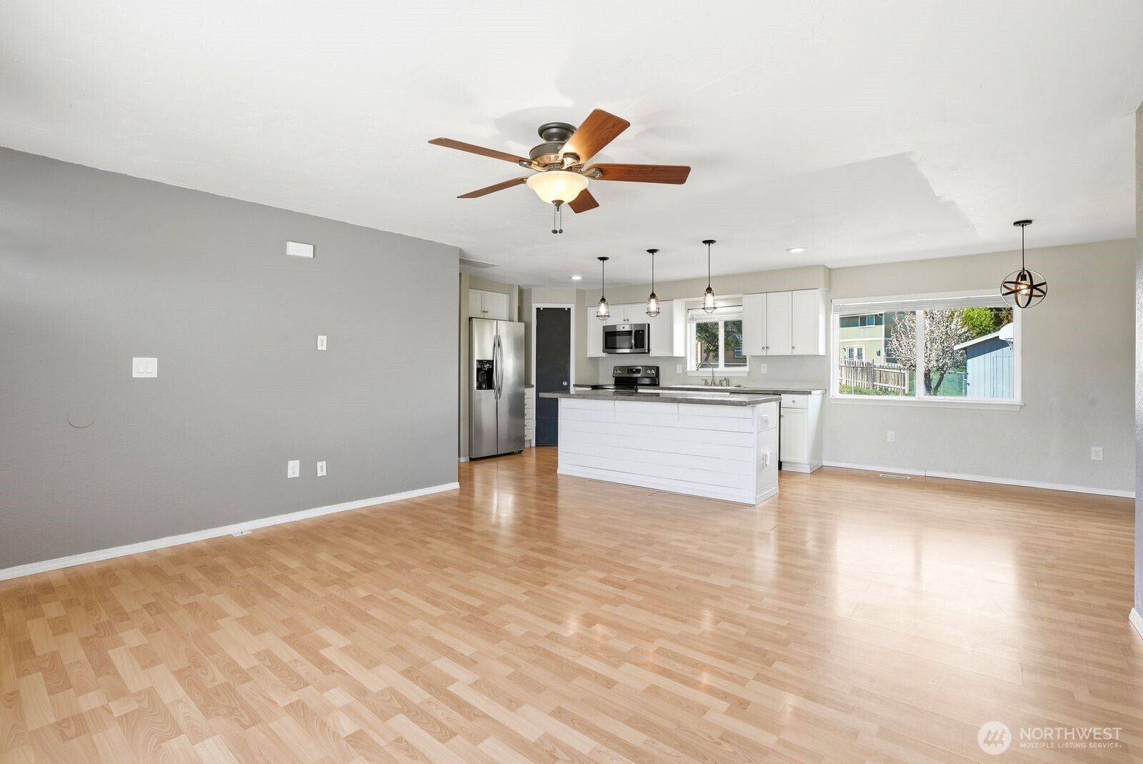 207 Palmer Drive , Selah, WA 98942-9414