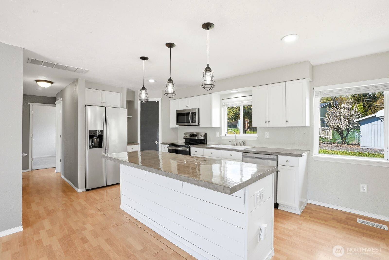 207 Palmer Drive , Selah, WA 98942-9414