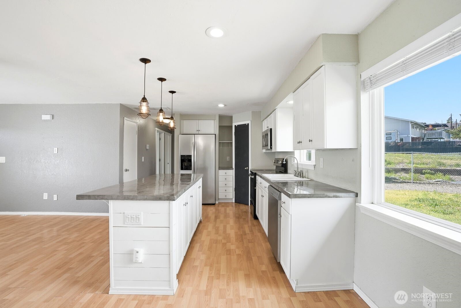 207 Palmer Drive , Selah, WA 98942-9414