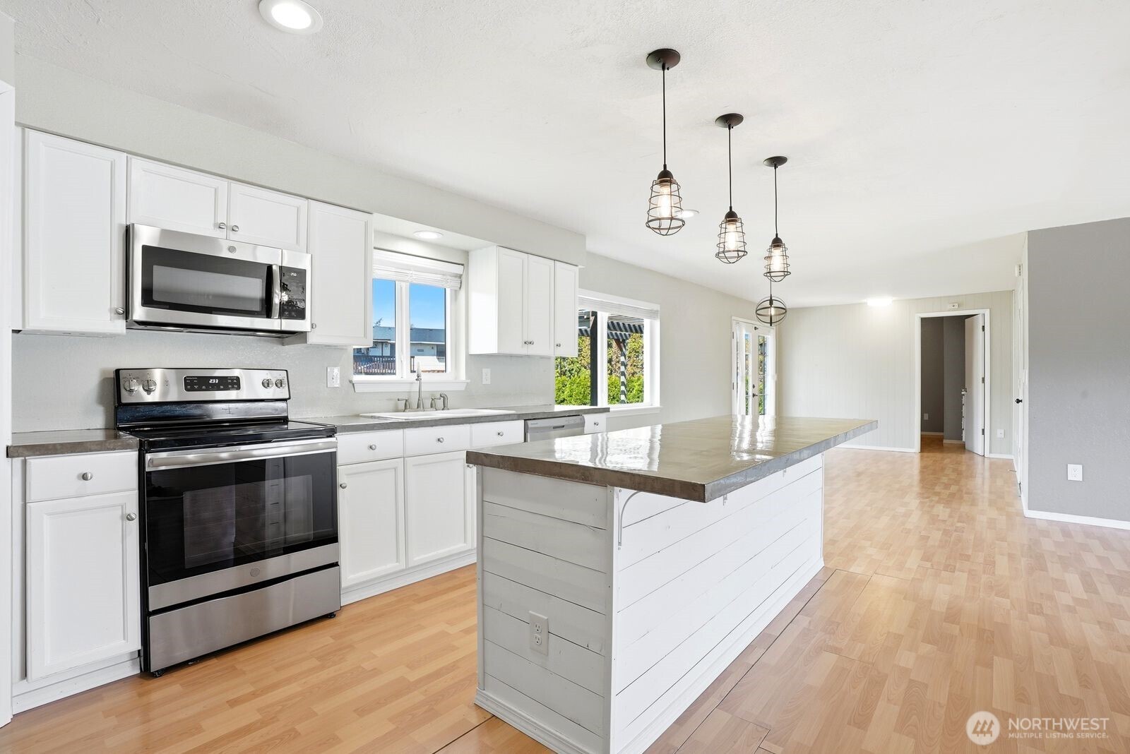 207 Palmer Drive , Selah, WA 98942-9414