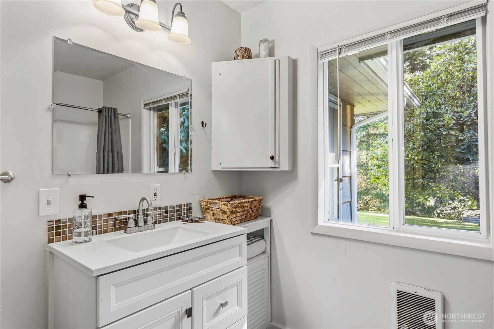 23975 South Kingston NE, Kingston, WA 98346