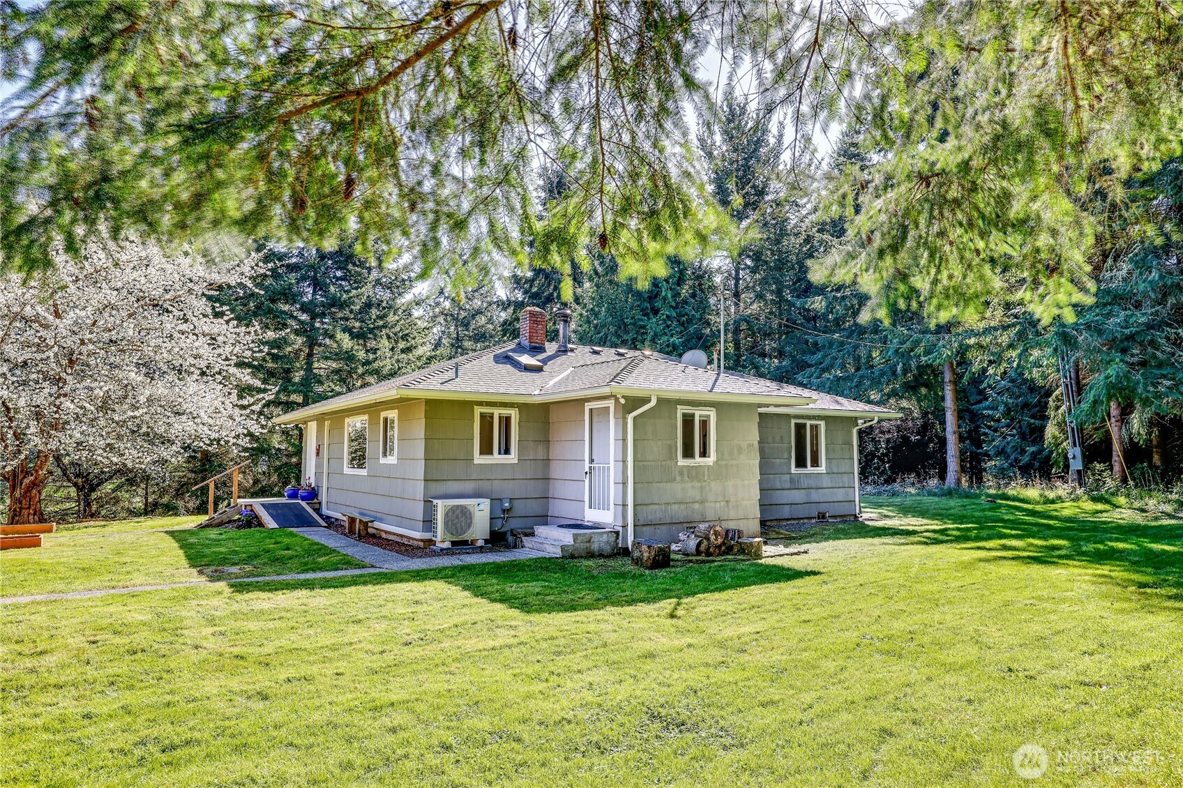 23975 South Kingston NE, Kingston, WA 98346