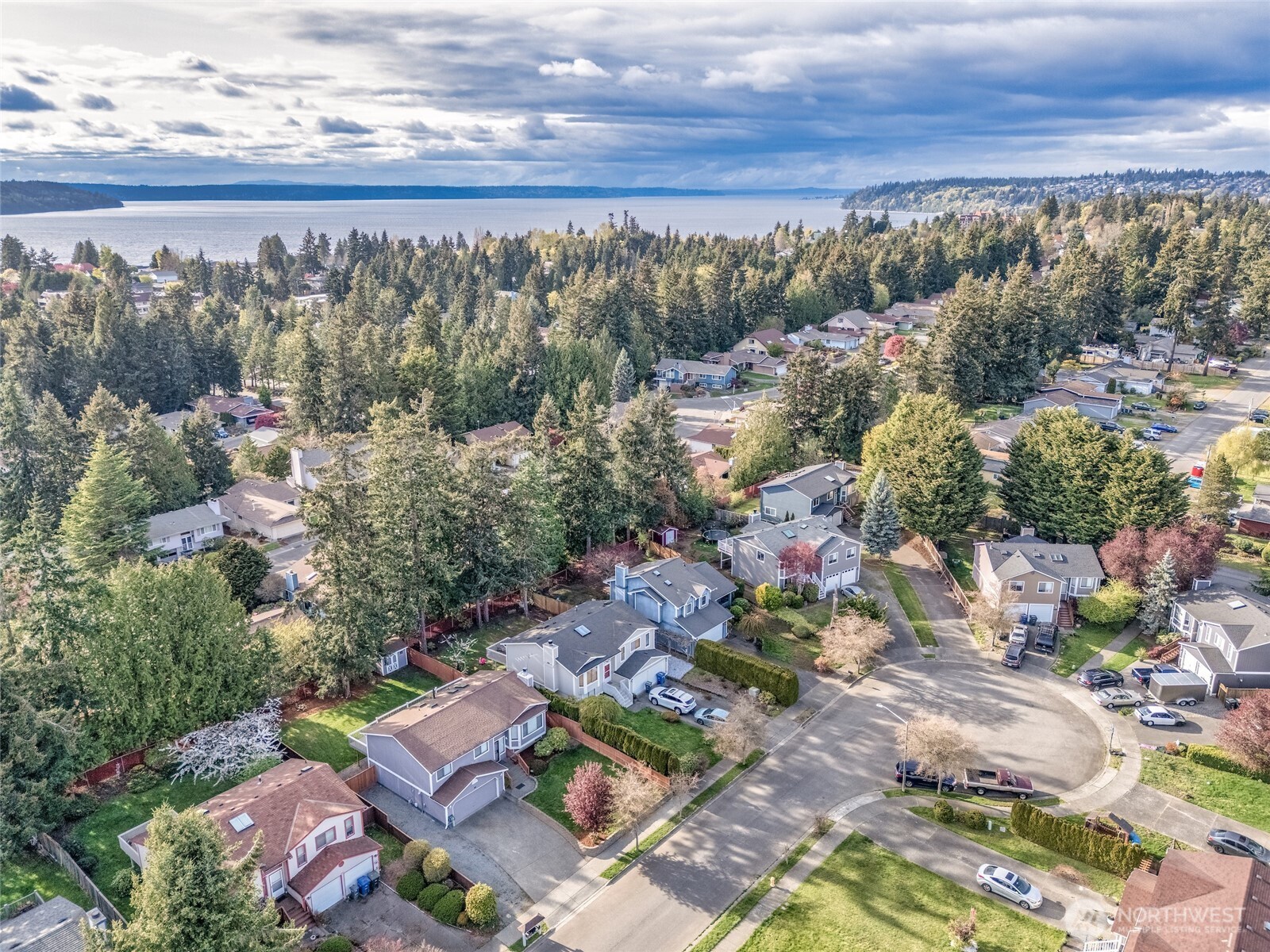 24941 13th Place S, Des Moines, WA 98198