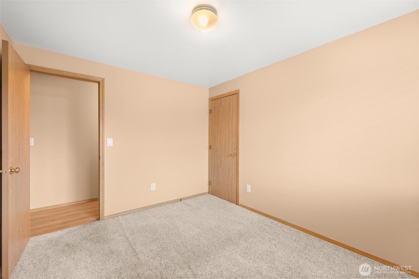 24941 13th Place S, Des Moines, WA 98198