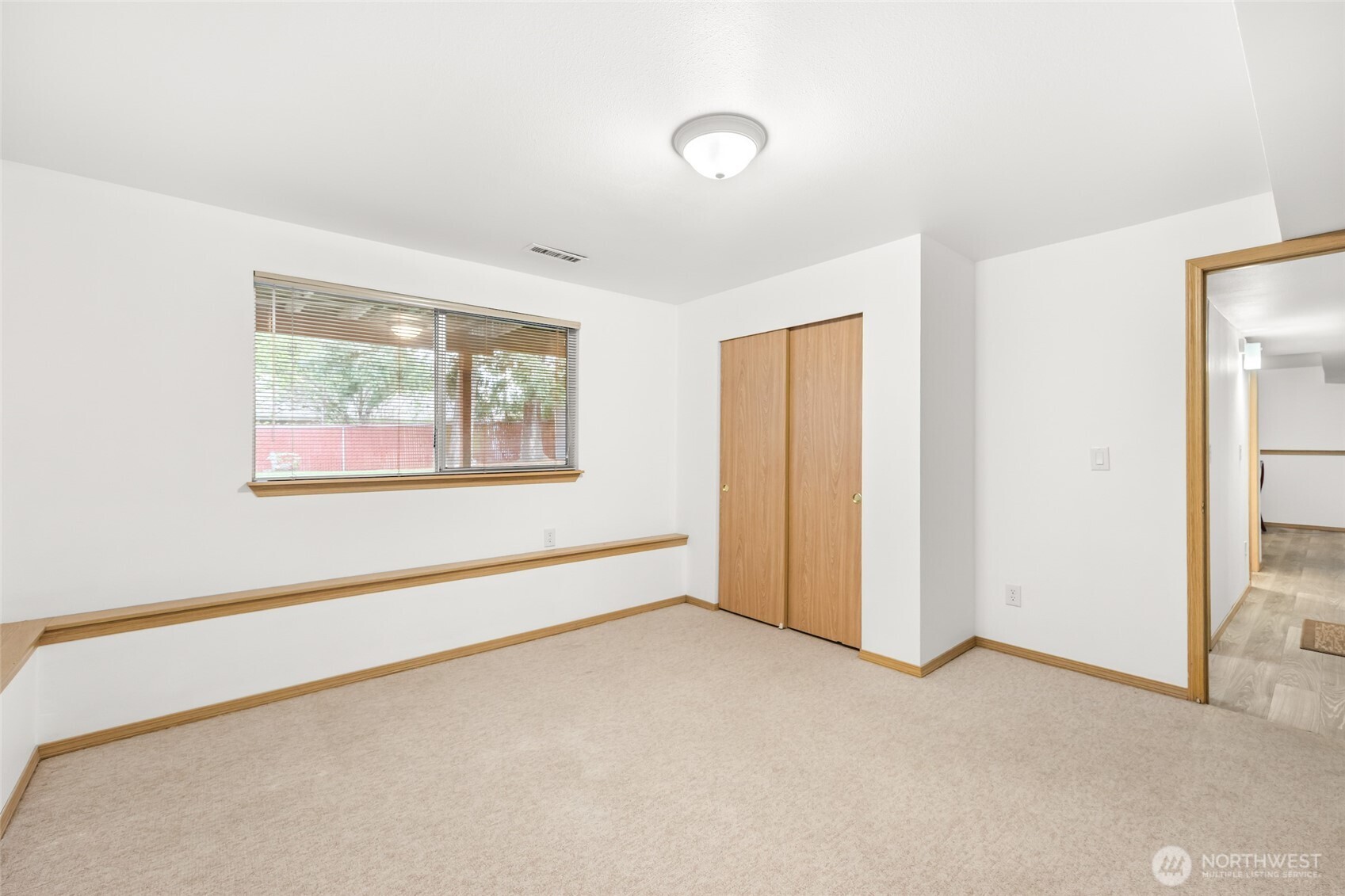 24941 13th Place S, Des Moines, WA 98198