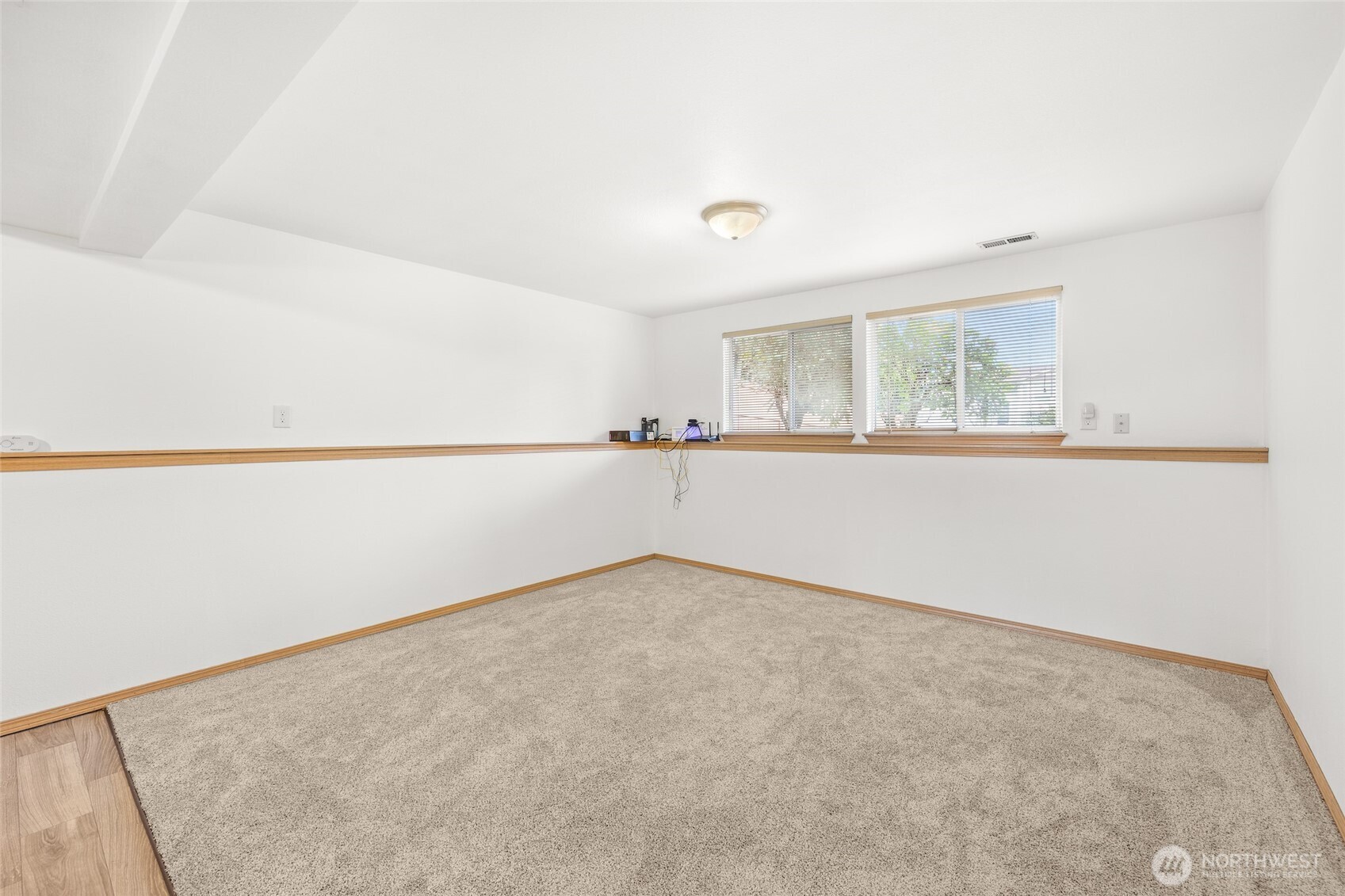 24941 13th Place S, Des Moines, WA 98198