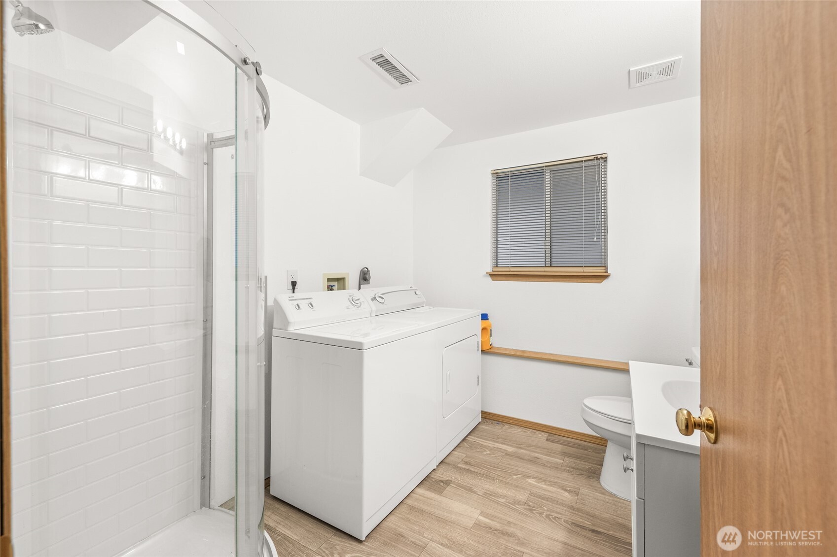 24941 13th Place S, Des Moines, WA 98198